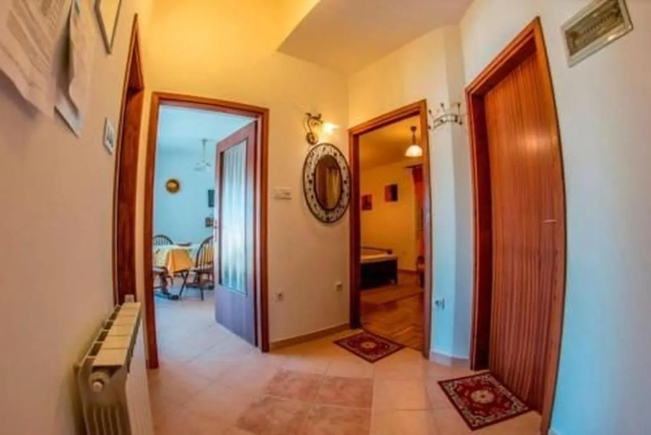 Apartment In Banjole With Terrace, Air Conditioning, Wifi, Washing Machine 3360-3 0*,