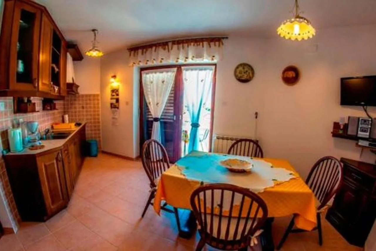 Apartment In Banjole With Terrace, Air Conditioning, Wifi, Washing Machine 3360-3